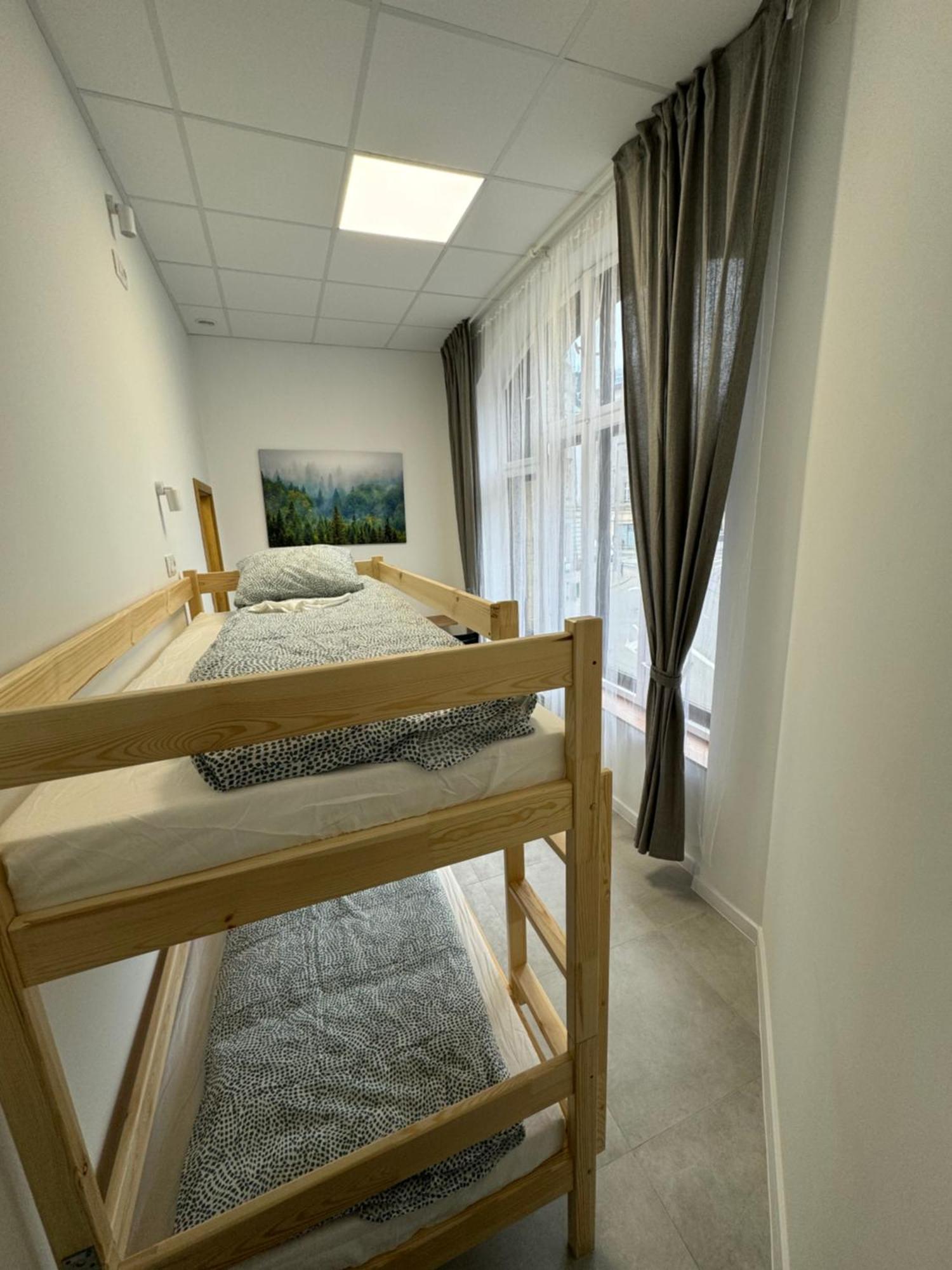 Green Hostel Katowice - 24H Parking エクステリア 写真