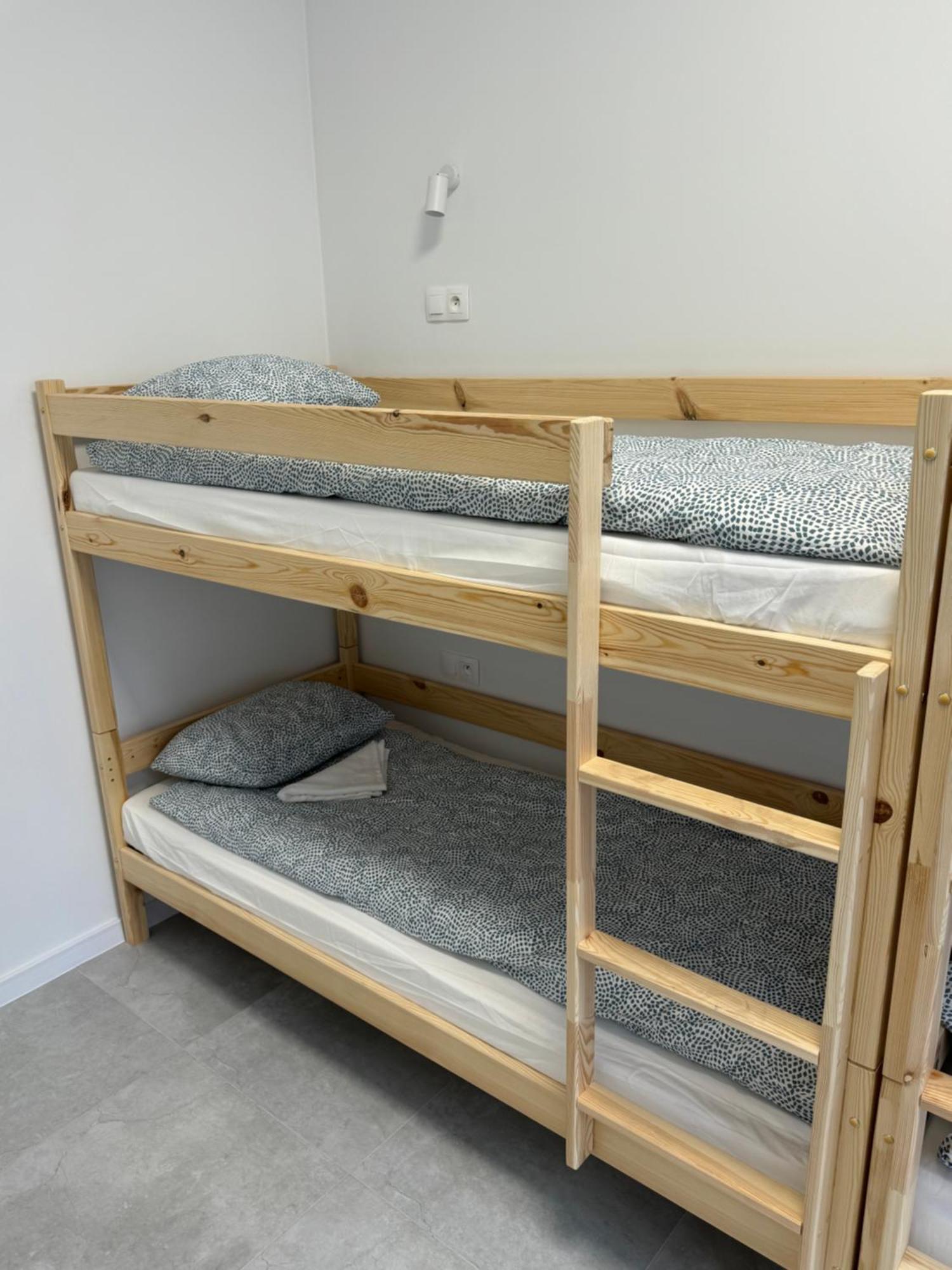 Green Hostel Katowice - 24H Parking エクステリア 写真
