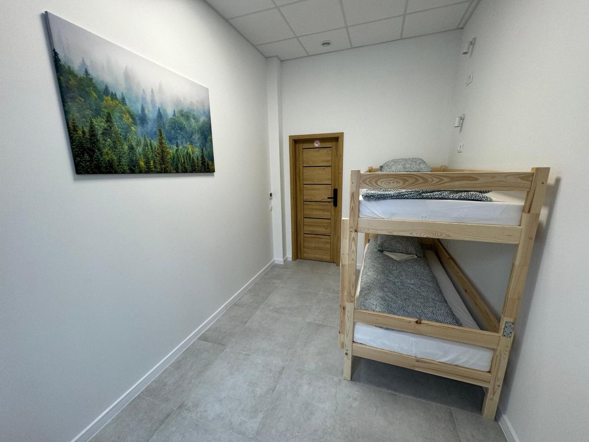 Green Hostel Katowice - 24H Parking エクステリア 写真